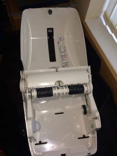 Tork Matic Hand Towel Roll Dispenser H1 System - Image 5
